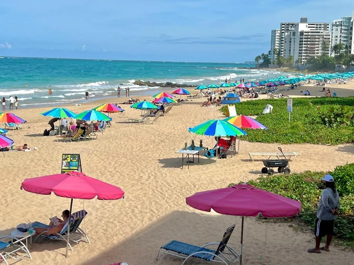 Condado Beachfront Tantra Apartment Σαν Χουάν